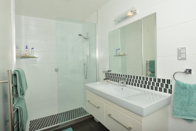 Photo of property in 4c Bedggood Close, Paihia, 0200