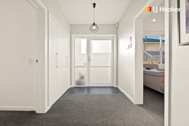 Photo of property in 9 Crest Street, Tainui, Dunedin, 9013