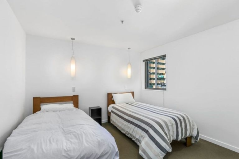 Photo of property in Montreaux Apartments, 1i/164 The Terrace, Wellington Central, Wellington, 6011