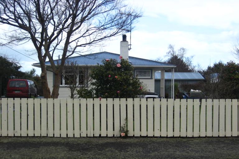 Photo of property in 77 Kent Street, Carterton, 5713