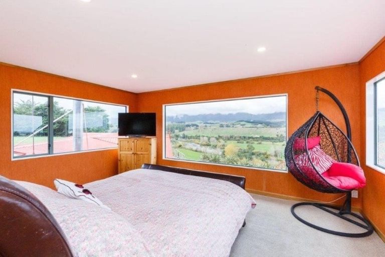 Photo of property in 1591b Pohangina Road, Pohangina, Ashhurst, 4884