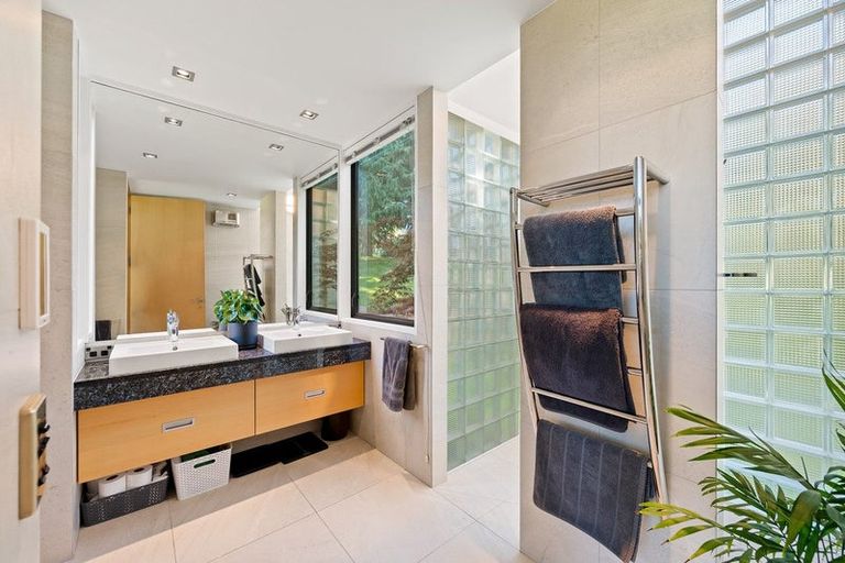 Photo of property in 837f Lake Hawea-albert Town Road, Albert Town, Wanaka, 9382