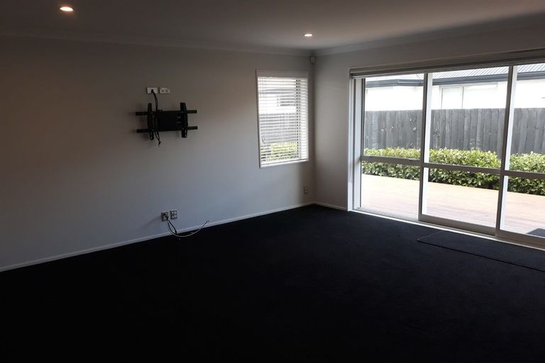 Photo of property in 9 Hineaari Street, Marshland, Christchurch, 8083