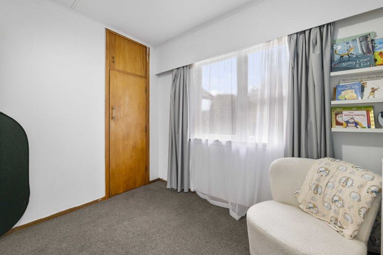 Photo of property in 8 Fyson Place, Hawera, 4610