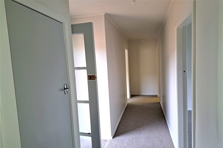 Photo of property in 152 Wainuiomata Road, Wainuiomata, Lower Hutt, 5014