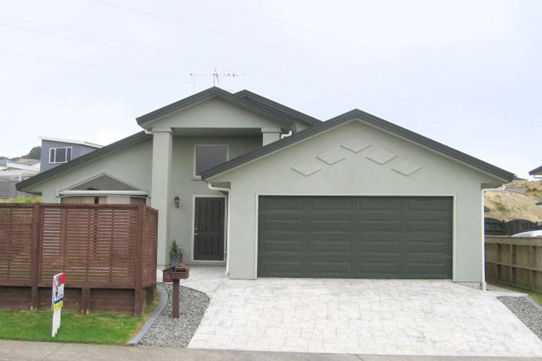 Photo of property in 74 Kentwood Drive, Woodridge, Wellington, 6037