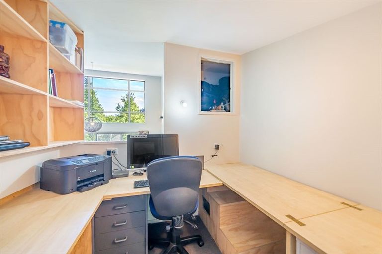 Photo of property in 27 Carlow Grove, Birchville, Upper Hutt, 5018