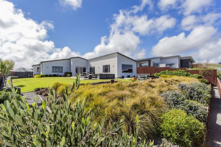 Photo of property in 140 Penruddock Rise, Westmorland, Christchurch, 8025