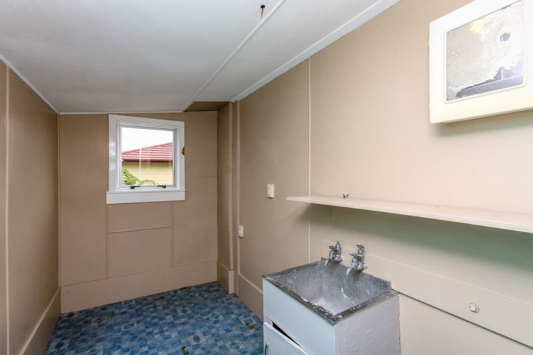 Photo of property in 42 Hobart Drive, Spotswood, New Plymouth, 4310