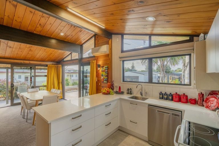 Photo of property in 165 Cook Drive, Whitianga, 3510
