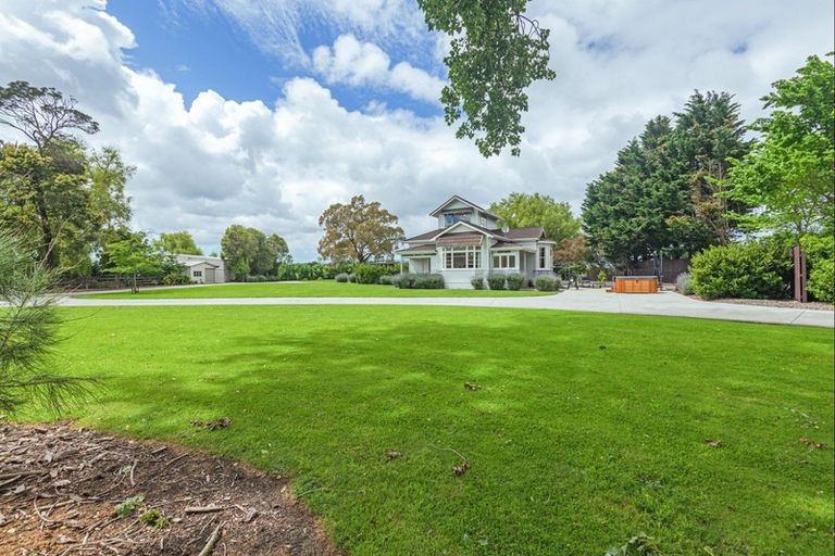 Photo of property in 375 No 1 Line, Longburn, Palmerston North, 4475