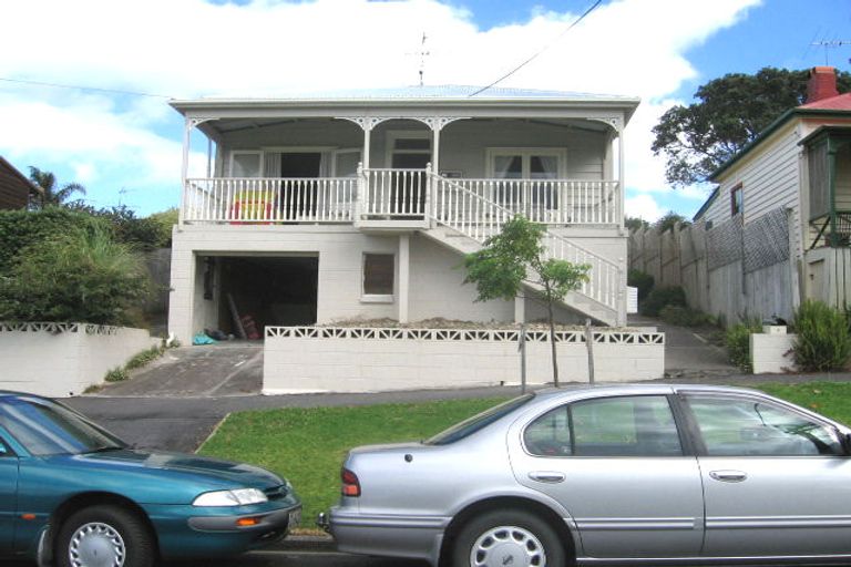 Photo of property in 9 Abbotsford Terrace, Devonport, Auckland, 0624