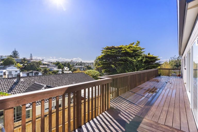 Photo of property in 52a Sycamore Drive, Sunnynook, Auckland, 0620