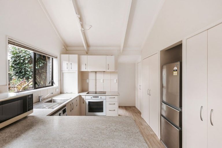 Photo of property in 251 Waitaha Road, Welcome Bay, Tauranga, 3112