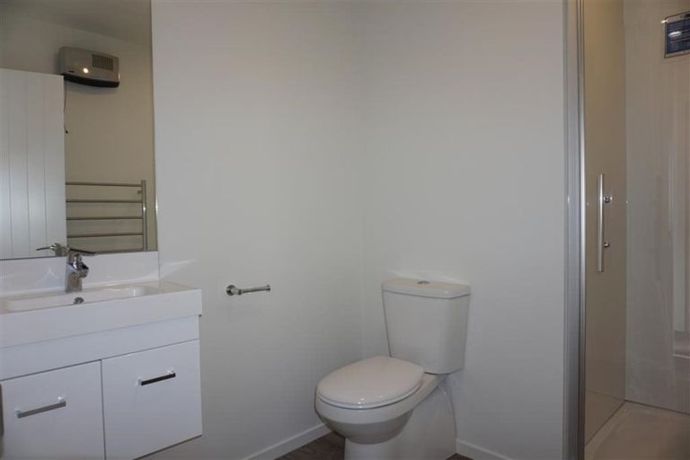 Photo of property in 5/97 Packe Street, Edgeware, Christchurch, 8013