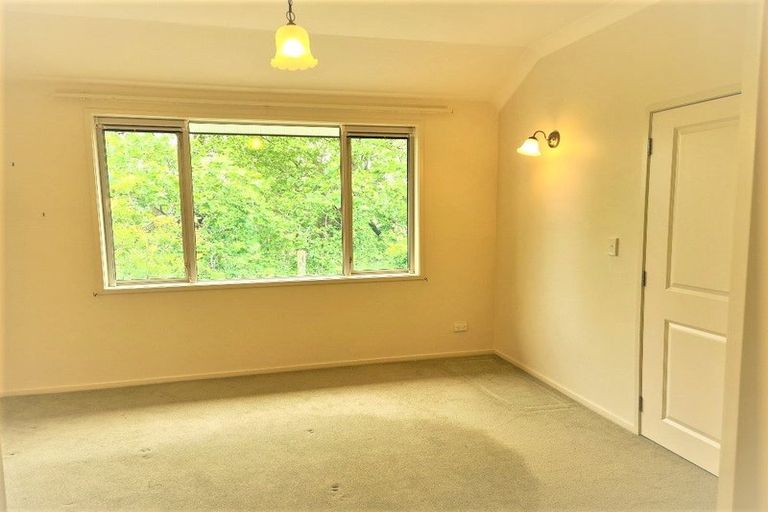 Photo of property in 60 Sidwell Road, Wainui, 0932