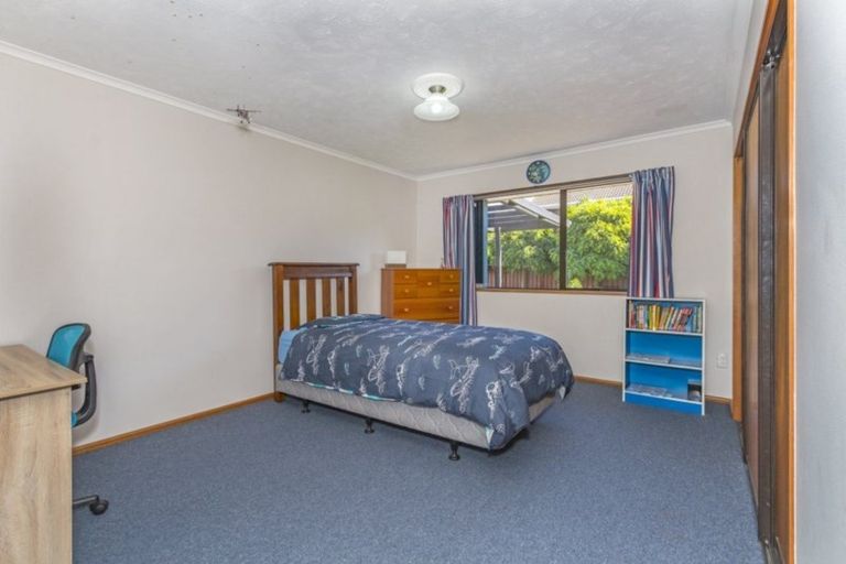 Photo of property in 161 Royal Park Drive, Parklands, Christchurch, 8083