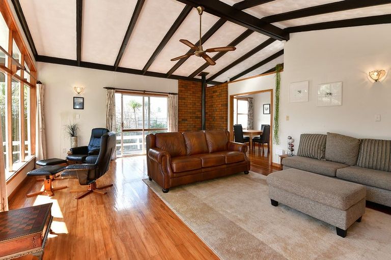 Photo of property in 15 North Crescent, Kaukapakapa, 0873