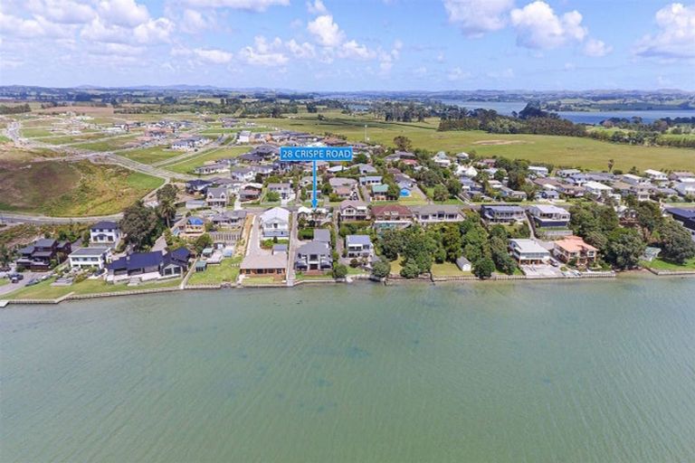 Photo of property in 28 Crispe Road, Clarks Beach, 2122