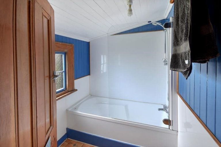 Photo of property in 6 Railway Lane, Outram, 9019