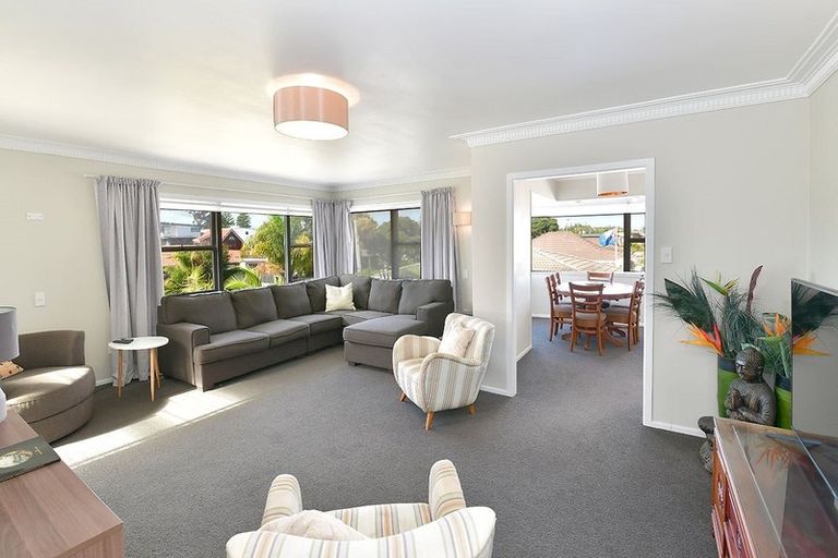 Photo of property in 6 Pine Road, Orewa, 0931