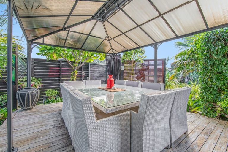 Photo of property in 5a Elizabeth Street, Orewa, 0931