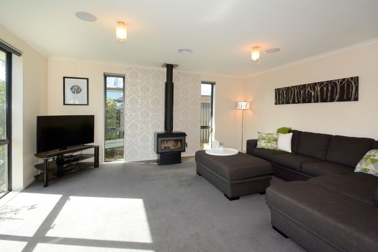 Photo of property in 8 Didham Drive, Mosgiel, 9024