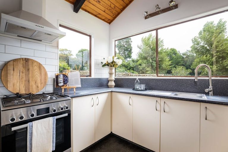 Photo of property in 121 Poplar Grove, Whalers Gate, New Plymouth, 4310