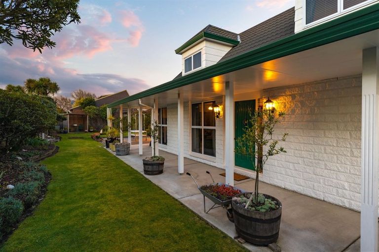 Photo of property in 5 Rubens Place, Burnside, Christchurch, 8053