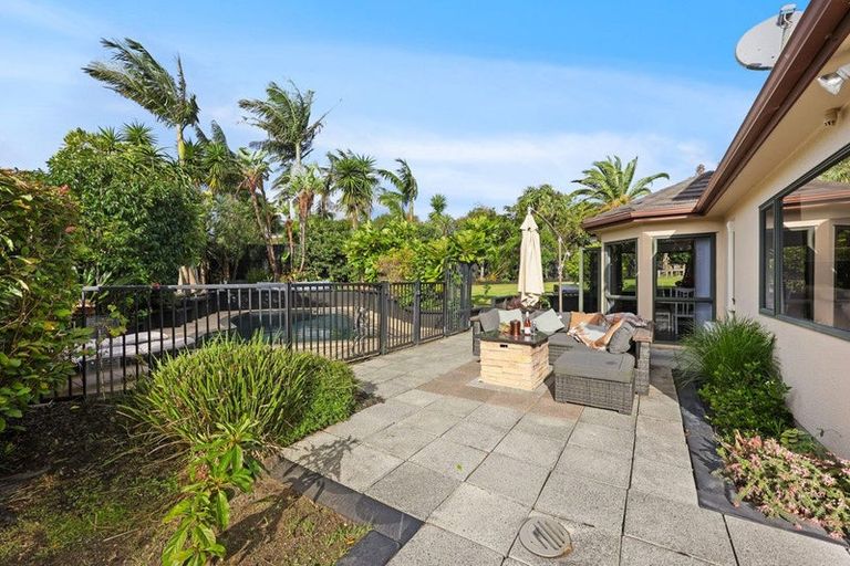 Photo of property in 40 Burnaston Court, Dannemora, Auckland, 2016