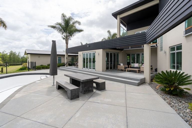 Photo of property in 42 Ryvington Lane, Tamahere, Hamilton, 3283