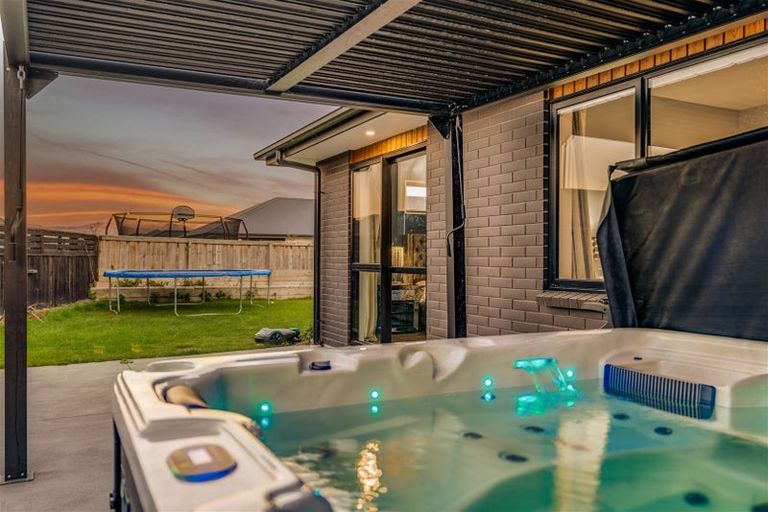 Photo of property in 12 Albert Wills Avenue, Halswell, Christchurch, 8025