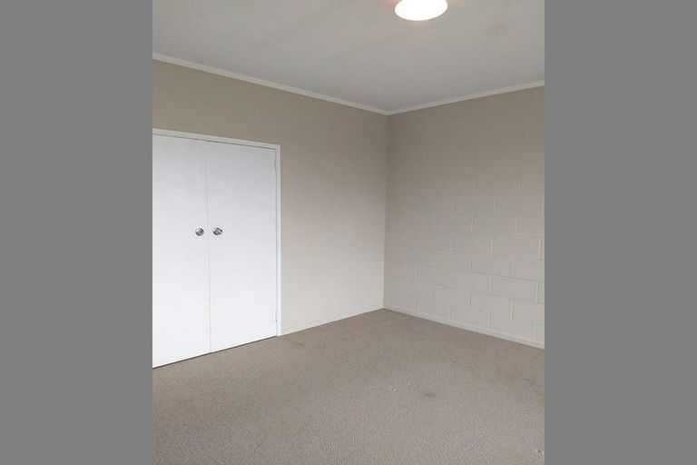 Photo of property in 466 Swanson Road, Ranui, Auckland, 0612