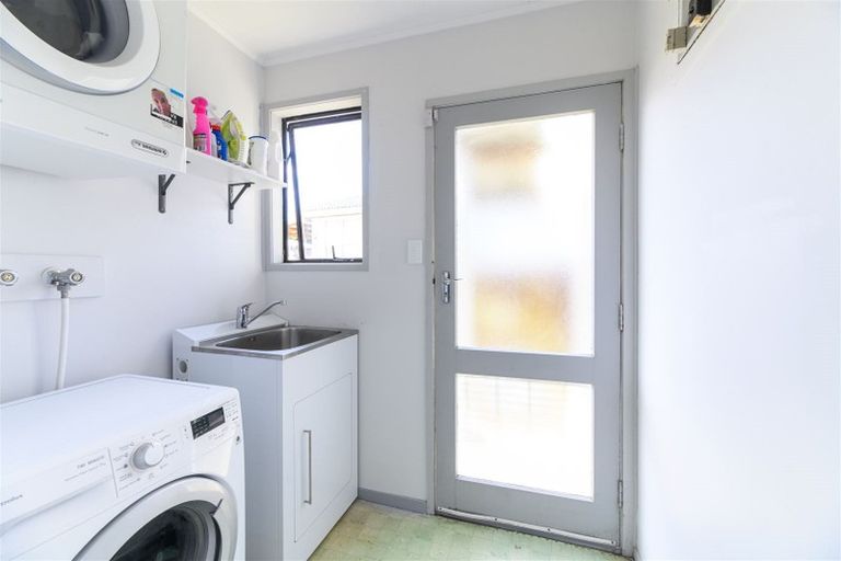 Photo of property in 1/10 Hillman Place, Ranui, Auckland, 0612