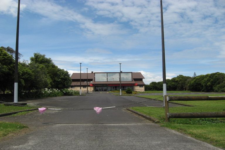 Photo of property in 3 Coronation Road, Mangere Bridge, Auckland, 2022