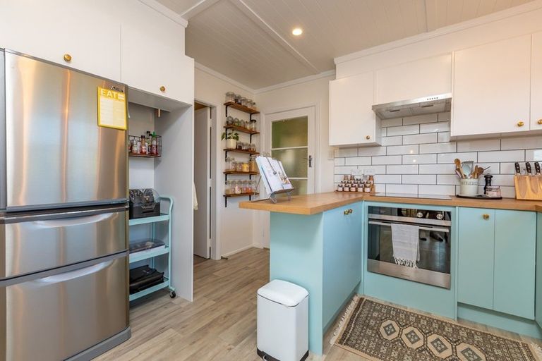 Photo of property in 10 Allen Terrace, Tawa, Wellington, 5028