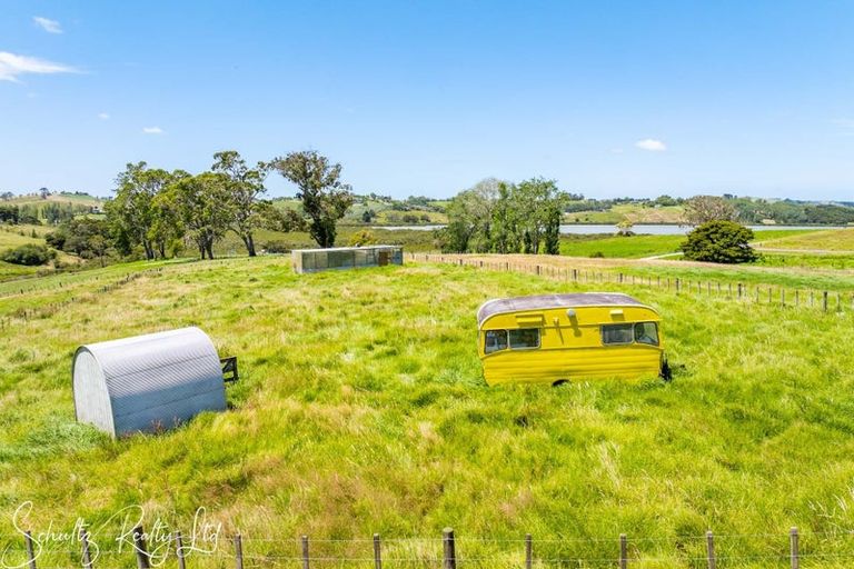 Photo of property in 35 Minnie Casey Rise, Matakohe, 0593