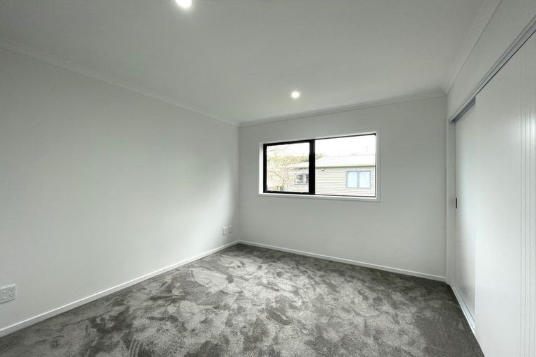 Photo of property in 8/7 Glen Road, Ranui, Auckland, 0612