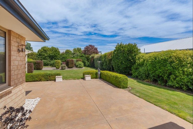 Photo of property in 72 Rotherham Drive, West Melton, 7618