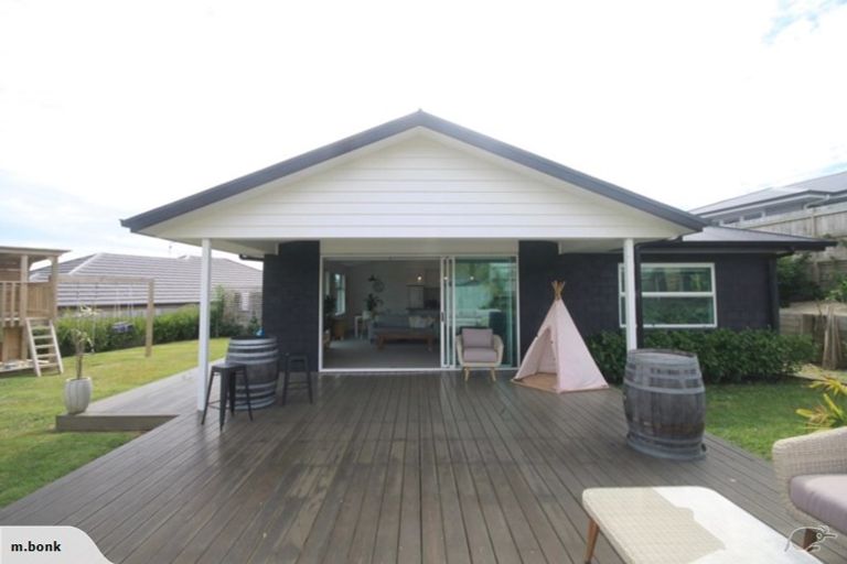 Photo of property in 23 Bryan Gallagher Place, Welcome Bay, Tauranga, 3175