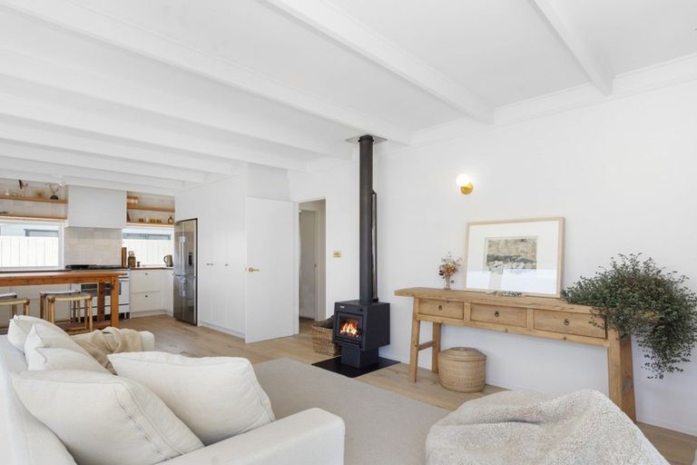 Photo of property in 86a Oceanview Road, Mount Maunganui, 3116