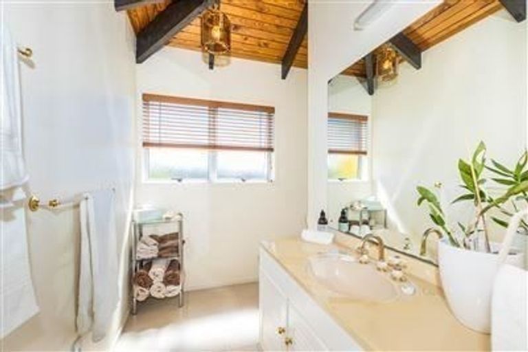 Photo of property in 39 Mountbatten Avenue, Hillcrest, Auckland, 0627