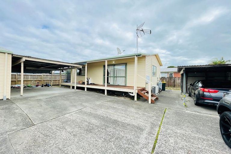 Photo of property in 59 Kenderdine Road, Papatoetoe, Auckland, 2025