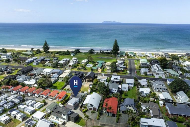 Photo of property in 12 Palm Grove, Waihi Beach, 3611