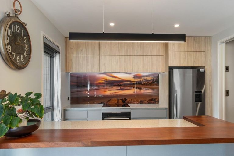 Photo of property in 86 Pakanga Grove, Pyes Pa, Tauranga, 3112