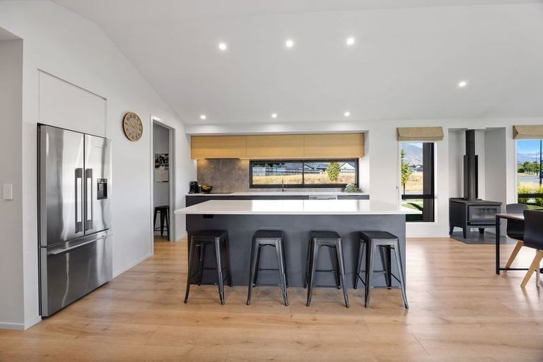 Photo of property in 6 Rua Street, Albert Town, Wanaka, 9305