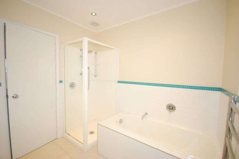 Photo of property in 19 Maxwelton Drive, Mairangi Bay, Auckland, 0630