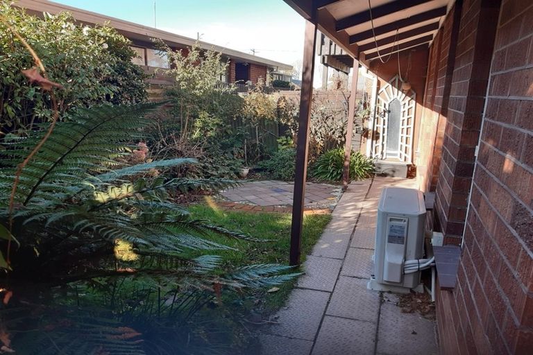 Photo of property in 1/135 Grahams Road, Burnside, Christchurch, 8053