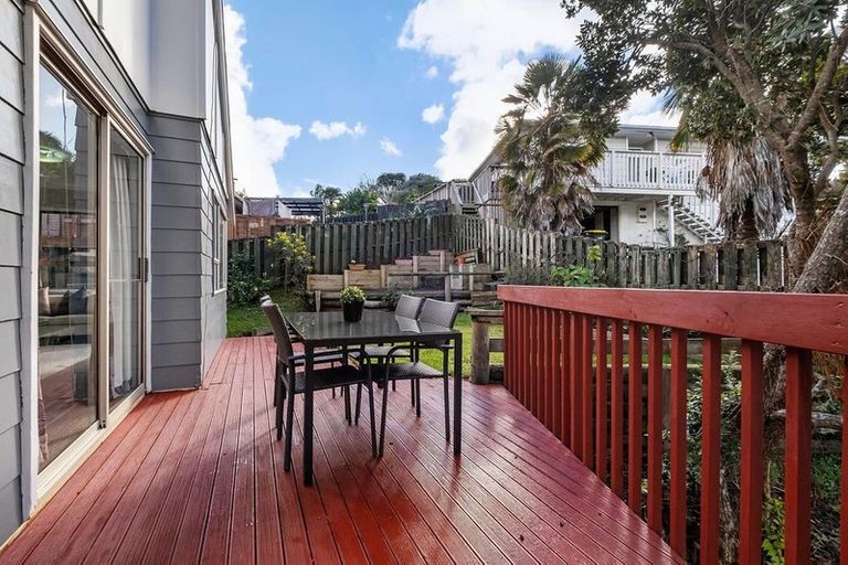 Photo of property in 2/49 Simon Ellice Drive, Bayview, Auckland, 0629