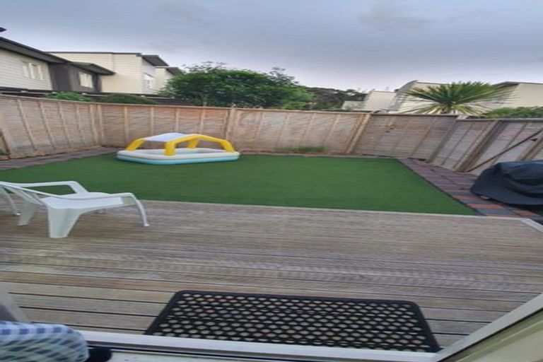 Photo of property in 1/206 Manuka Road, Bayview, Auckland, 0629